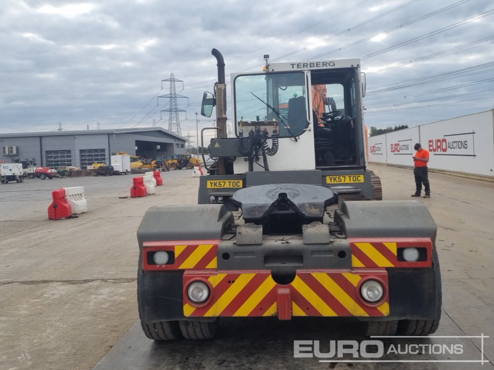 2007 Terberg RT222 - 码头牵引车:图4 2007 Terberg RT222 - 码头牵引车:图4