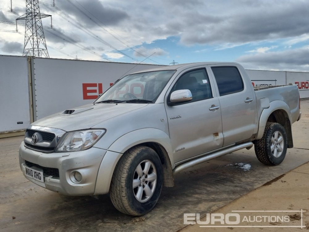 2010 Toyota Hilux Invincible - 皮卡车:图2 2010 Toyota Hilux Invincible - 皮卡车:图2