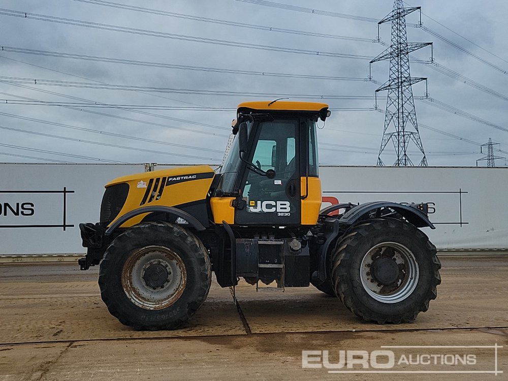 2011 JCB Fastrac 3230 - 拖拉机:图2 2011 JCB Fastrac 3230 - 拖拉机:图2