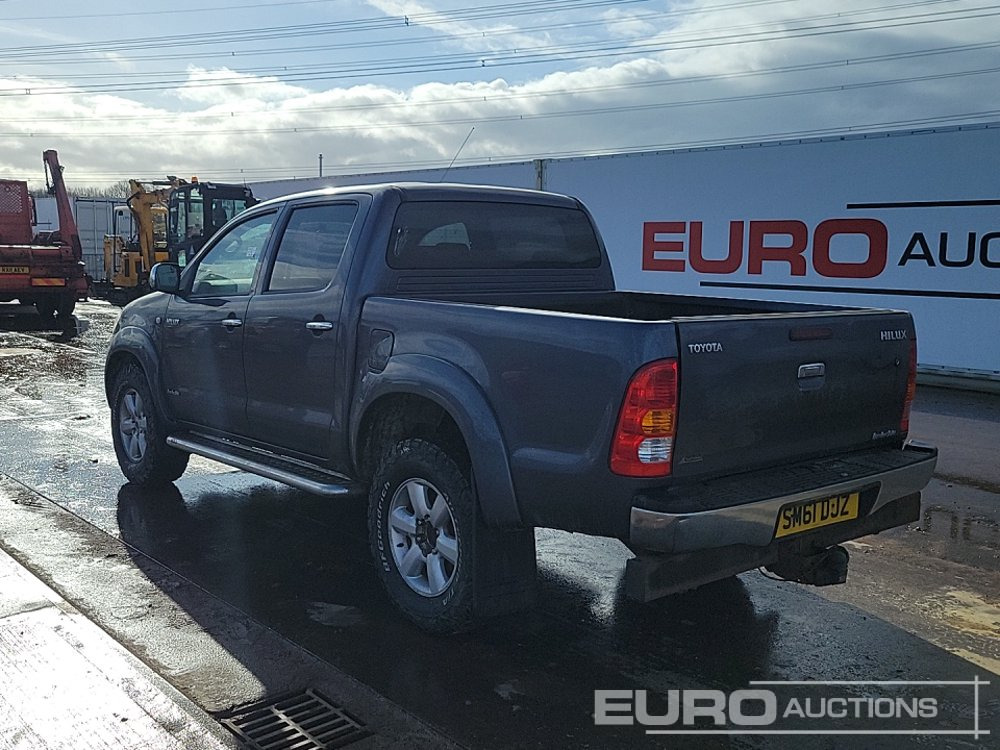 2011 Toyota Hilux - 皮卡车:图3 2011 Toyota Hilux - 皮卡车:图3