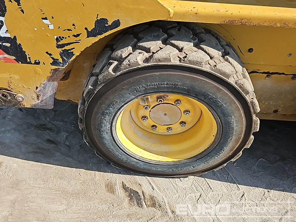 滑移装载机 2012 CAT 242B3:图9 滑移装载机 2012 CAT 242B3:图9