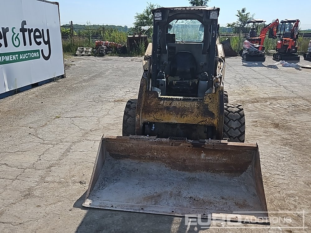 滑移装载机 2012 CAT 242B3:图7 滑移装载机 2012 CAT 242B3:图7