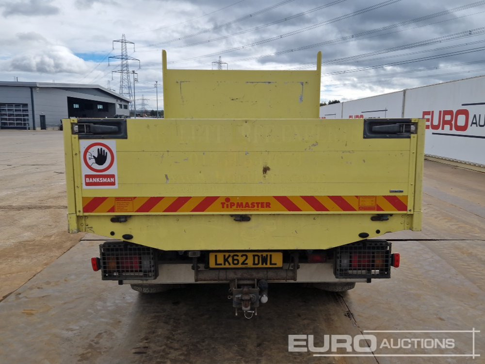 2012 Isuzu NPR-6 N62.150M - 栏板式/ 平板卡车:图4 2012 Isuzu NPR-6 N62.150M - 栏板式/ 平板卡车:图4