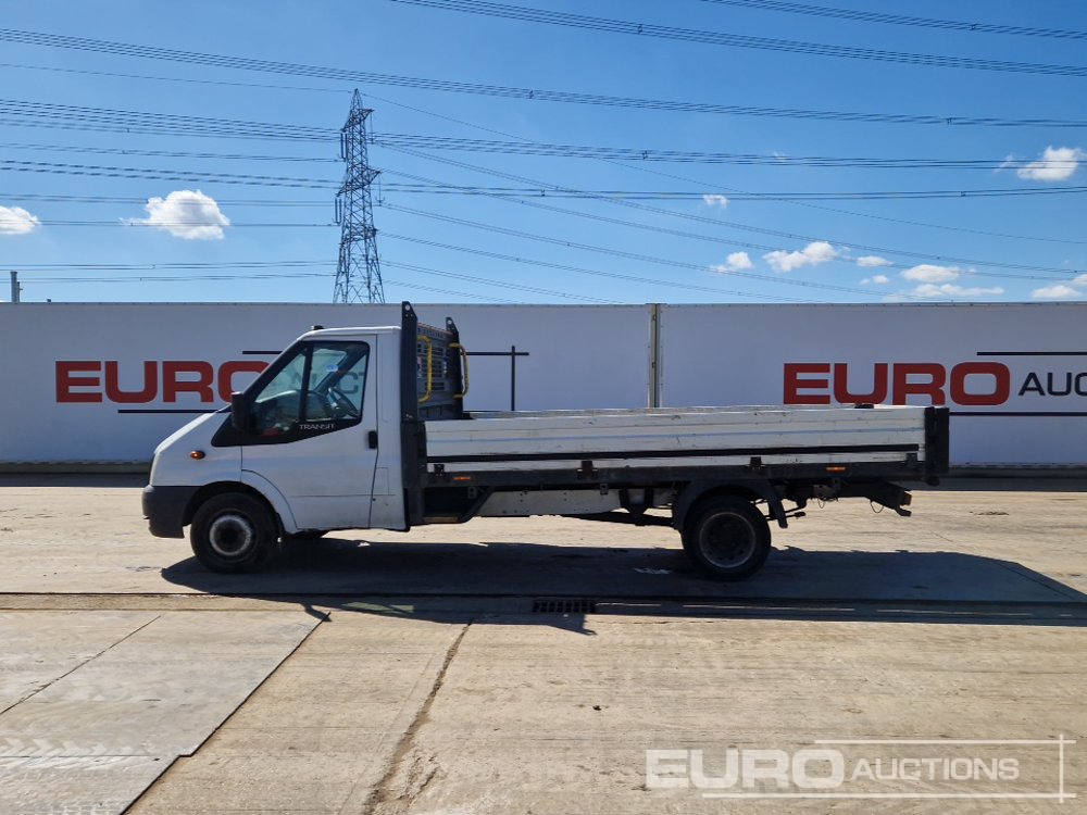 2013 Ford Transit 125 T350 - 平板货车:图2 2013 Ford Transit 125 T350 - 平板货车:图2