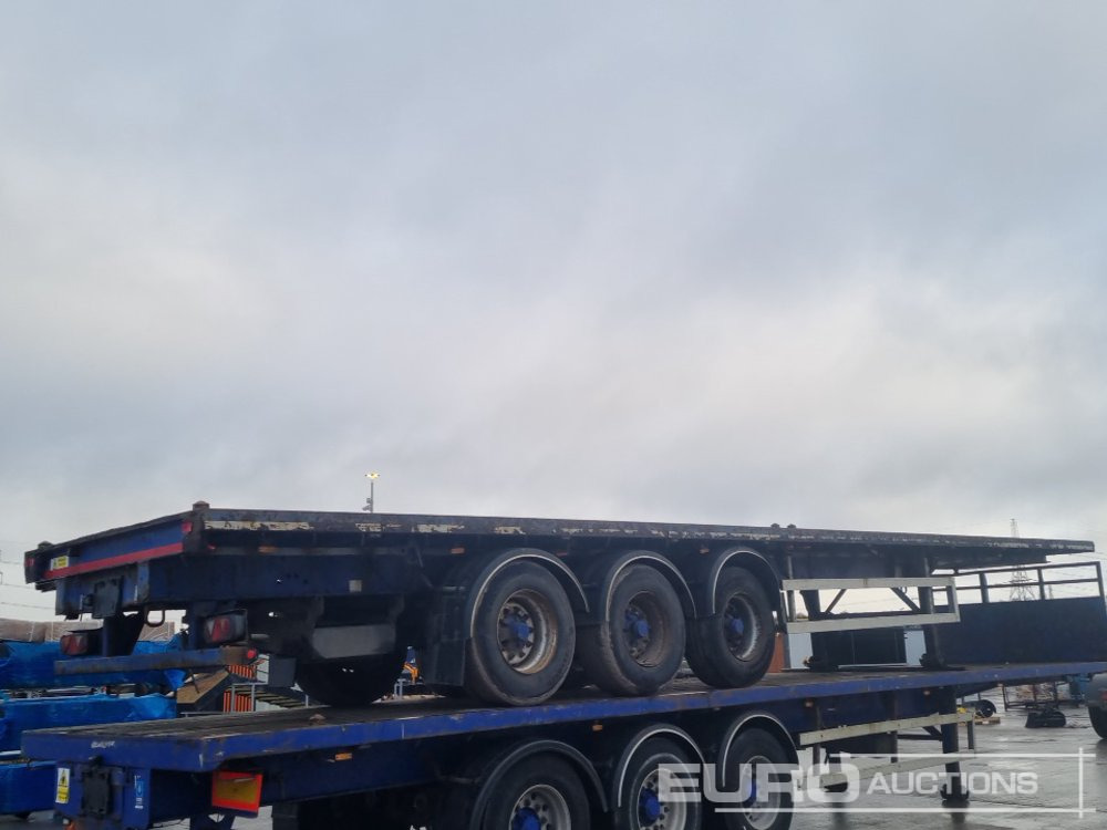 2013 SDC Tri Axle Flat Bed Trailer - 栏板式/ 平板半拖车:图5 2013 SDC Tri Axle Flat Bed Trailer - 栏板式/ 平板半拖车:图5