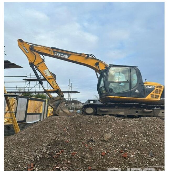 2014 JCB JS130LC T4 - 履带式挖掘机:图2 2014 JCB JS130LC T4 - 履带式挖掘机:图2