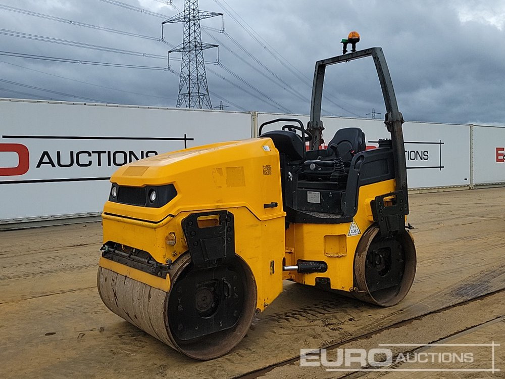 2014 JCB VMT380 - 碾压机:图1 2014 JCB VMT380 - 碾压机:图1