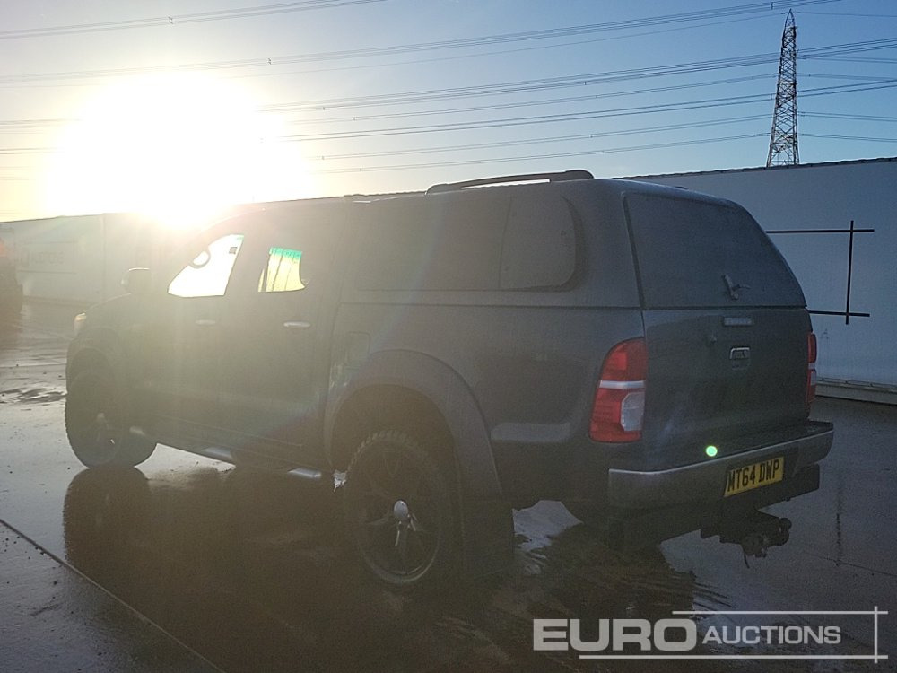 2014 Toyota Hilux Invincible - 皮卡车:图3 2014 Toyota Hilux Invincible - 皮卡车:图3