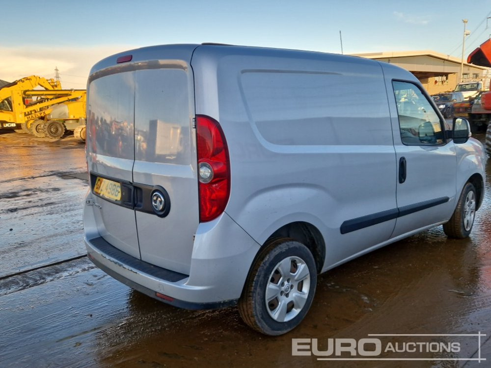 2014 Vauxhall Combo - 小型货车:图5 2014 Vauxhall Combo - 小型货车:图5