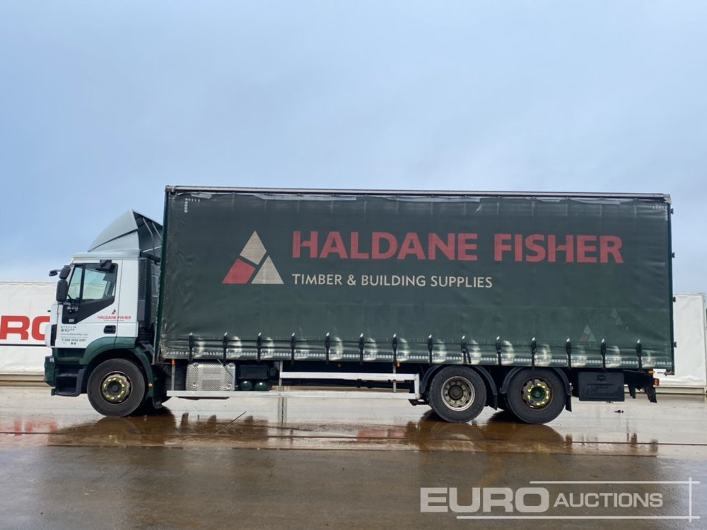 2015 Iveco Stralis 310 - 侧帘卡车:图2 2015 Iveco Stralis 310 - 侧帘卡车:图2