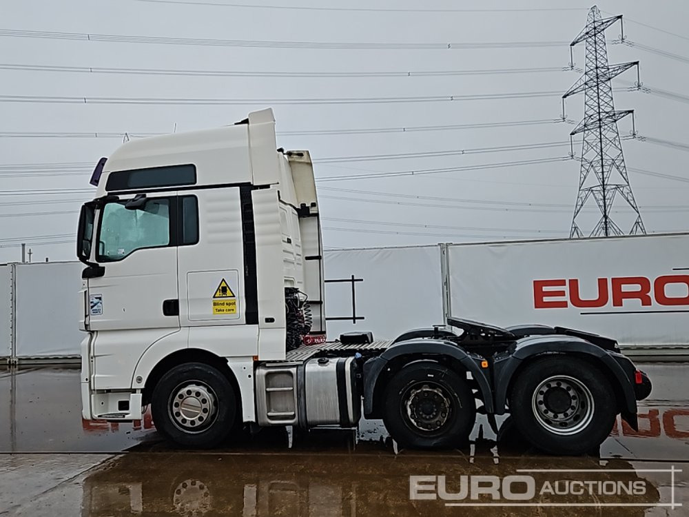 2015 MAN TGX26.480 - 牵引车:图2 2015 MAN TGX26.480 - 牵引车:图2