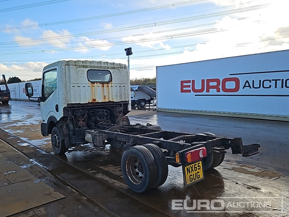 2015 Nissan NT400 - 驾驶室底盘卡车:图3 2015 Nissan NT400 - 驾驶室底盘卡车:图3