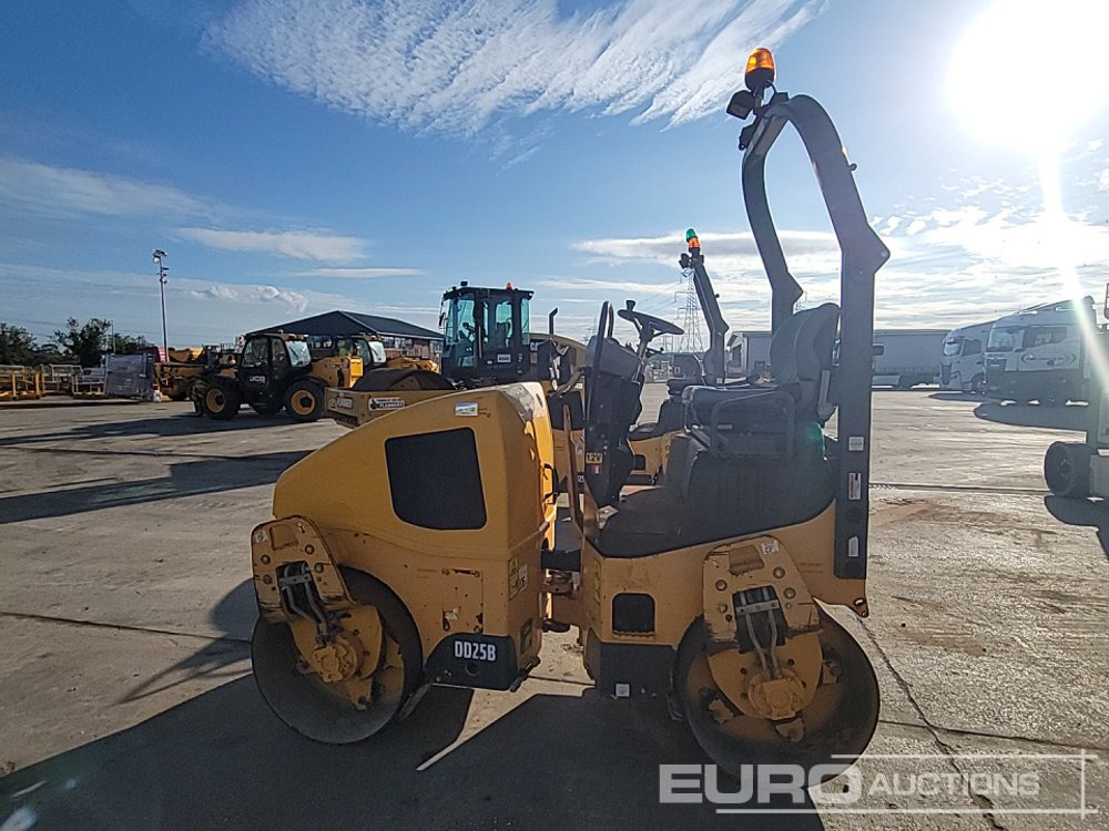 2015 Volvo DD25B - 压路机:图2 2015 Volvo DD25B - 压路机:图2
