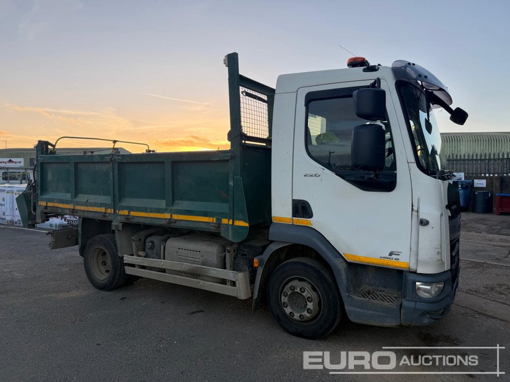 2016 DAF LF220FA - 翻斗车:图4 2016 DAF LF220FA - 翻斗车:图4