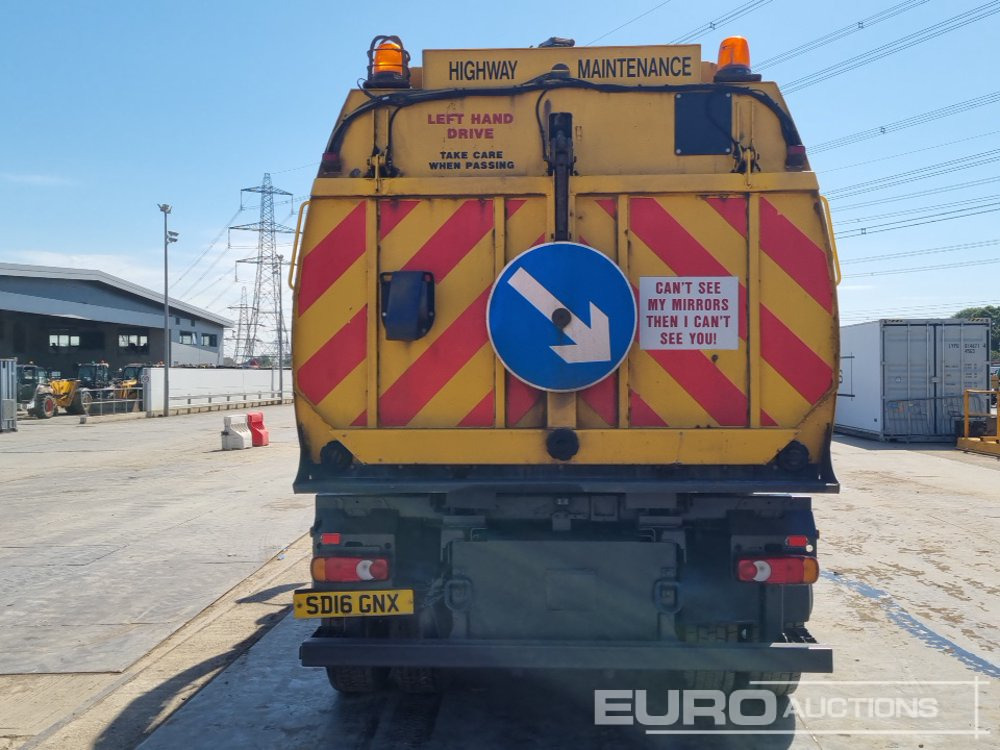 2016 DAF LF220 - 道路清扫机:图4 2016 DAF LF220 - 道路清扫机:图4