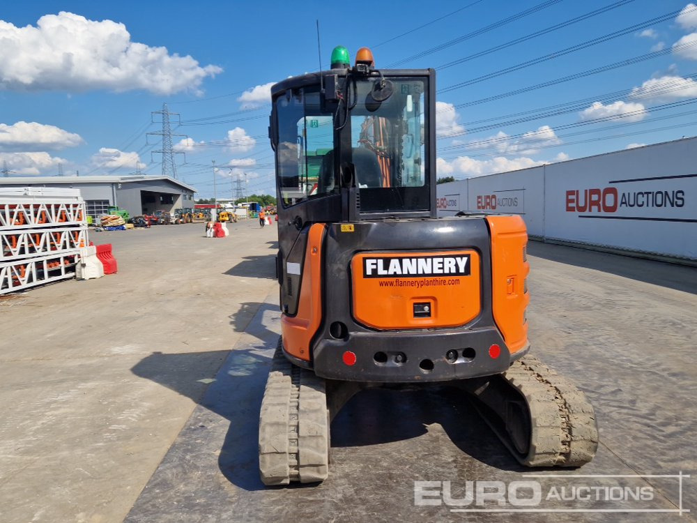 2016 Hitachi ZX55U-5A - 小型挖掘机:图4 2016 Hitachi ZX55U-5A - 小型挖掘机:图4