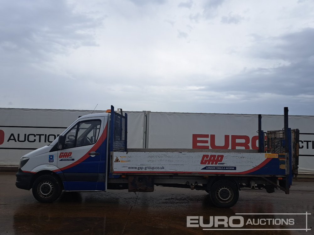 2016 Mercedes Sprinter - 平板货车:图2 2016 Mercedes Sprinter - 平板货车:图2