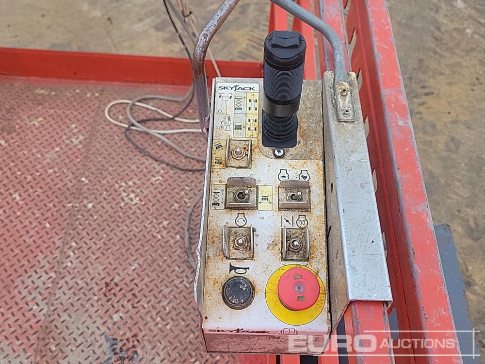 剪式升降机 2016 SkyJack SJ6832RT:图27 剪式升降机 2016 SkyJack SJ6832RT:图27