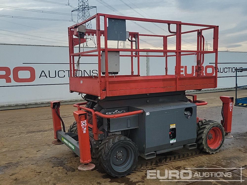 2016 SkyJack SJ6832RT - 空中平台:图1 2016 SkyJack SJ6832RT - 空中平台:图1