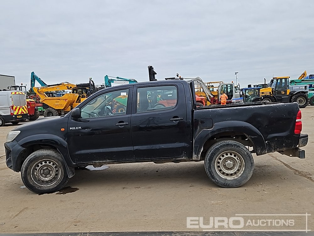 2016 Toyota Hilux - 皮卡车:图2 2016 Toyota Hilux - 皮卡车:图2