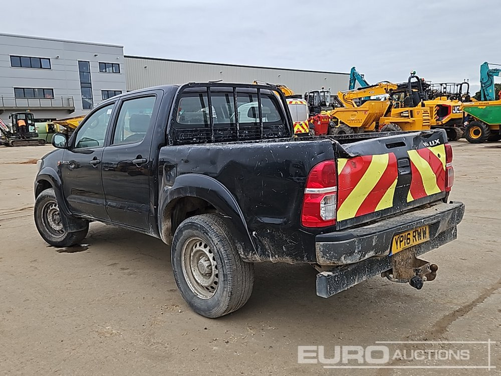 2016 Toyota Hilux - 皮卡车:图3 2016 Toyota Hilux - 皮卡车:图3
