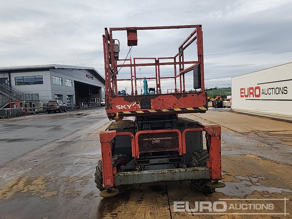 2017 SkyJack SJ6832RT - 空中平台:图4 2017 SkyJack SJ6832RT - 空中平台:图4