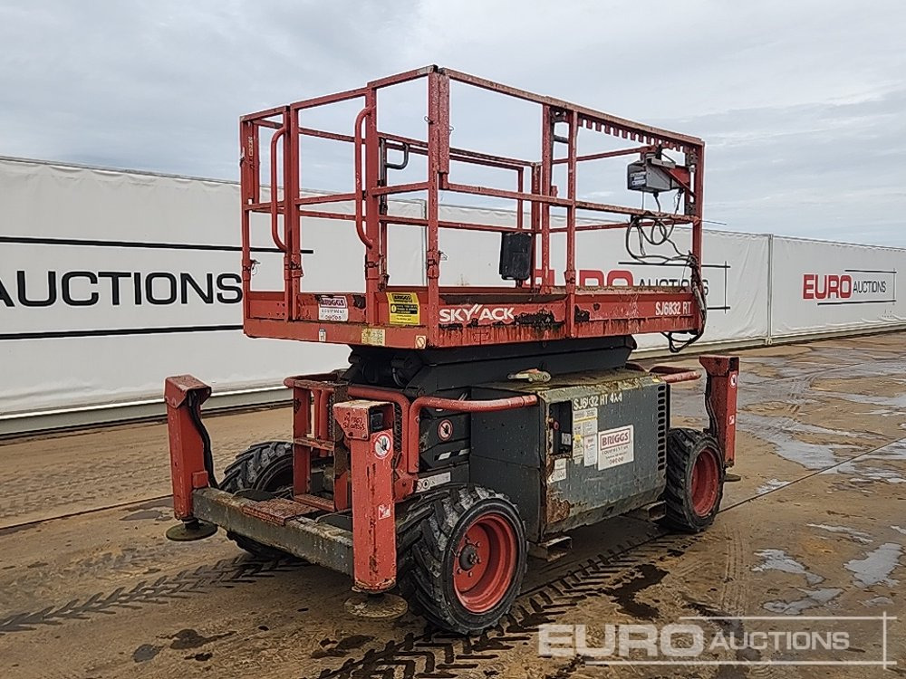 2017 SkyJack SJ6832RT - 空中平台:图1 2017 SkyJack SJ6832RT - 空中平台:图1