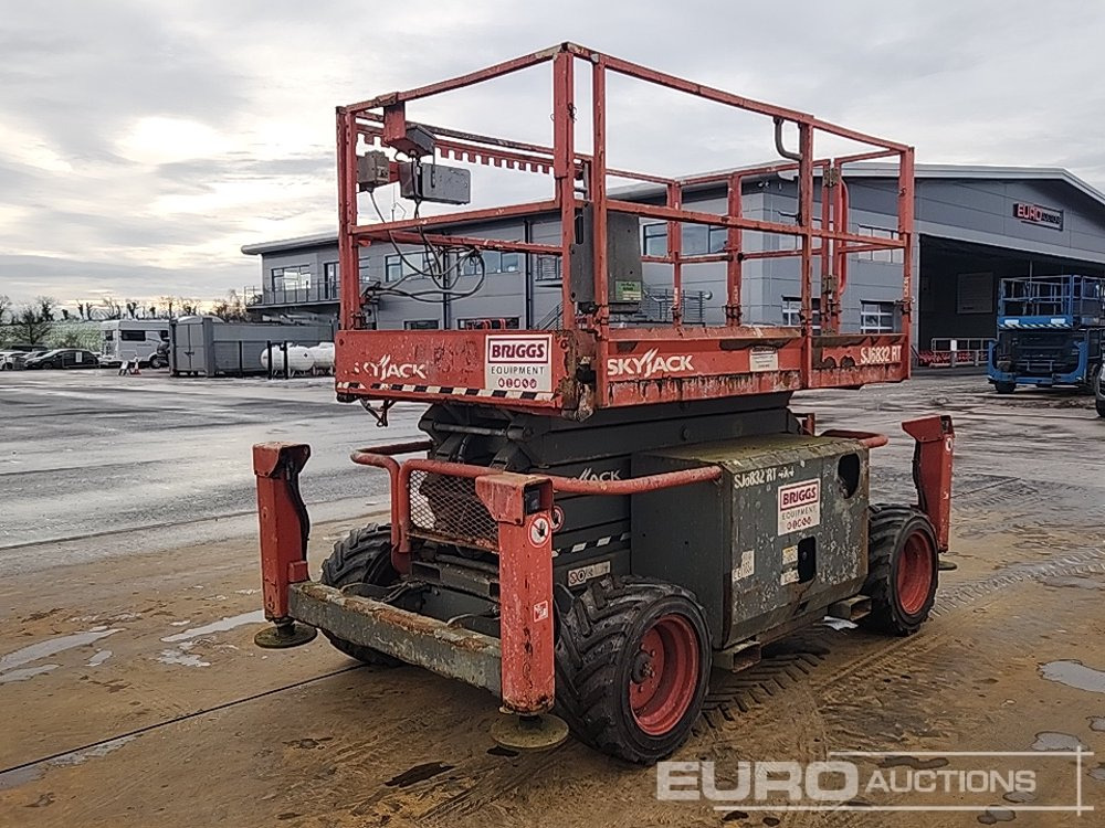 2017 SkyJack SJ6832RT - 空中平台:图5 2017 SkyJack SJ6832RT - 空中平台:图5