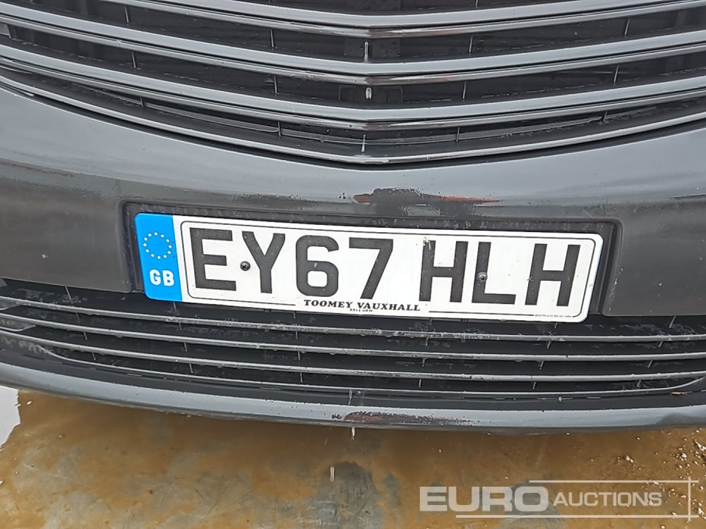 小型客车 2017 Vauxhall Vivaro：图39