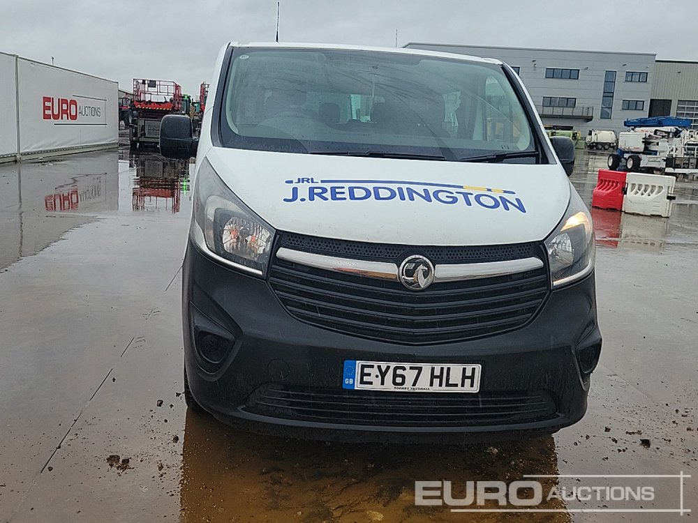 小型客车 2017 Vauxhall Vivaro：图8