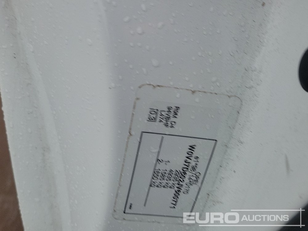 小型客车 2017 Vauxhall Vivaro：图38