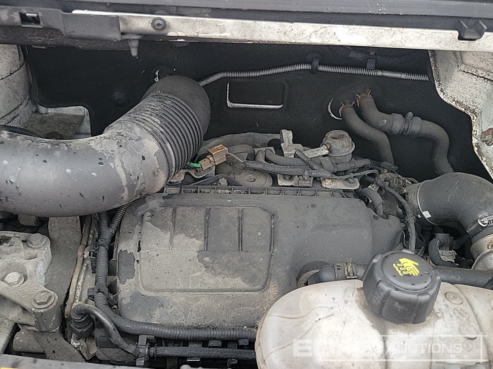 小型客车 2017 Vauxhall Vivaro：图17