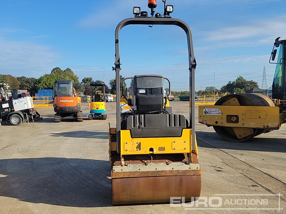 2017 Volvo DD25B - 压路机:图4 2017 Volvo DD25B - 压路机:图4