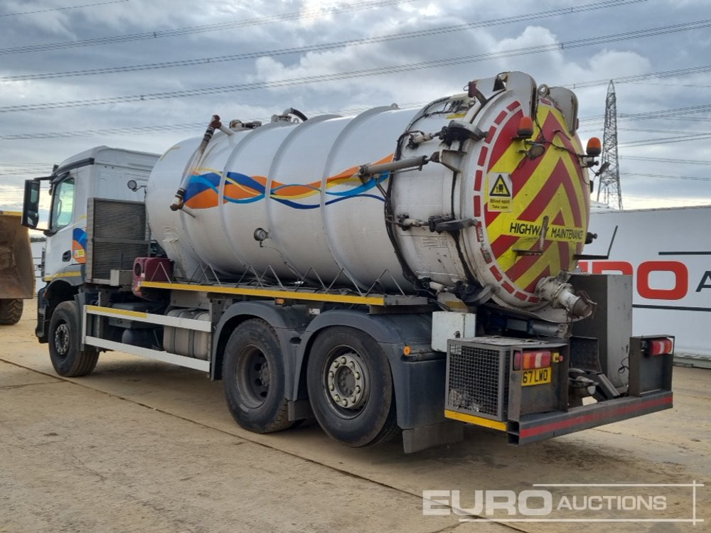 2018 Mercedes Arocs 2533 - 罐车:图3 2018 Mercedes Arocs 2533 - 罐车:图3