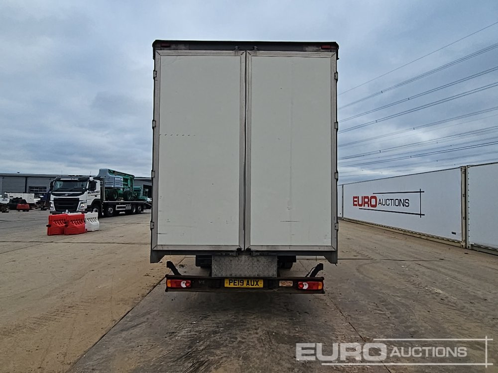 2019 Iveco Euro Cargo 75-160 - 侧帘卡车:图4 2019 Iveco Euro Cargo 75-160 - 侧帘卡车:图4