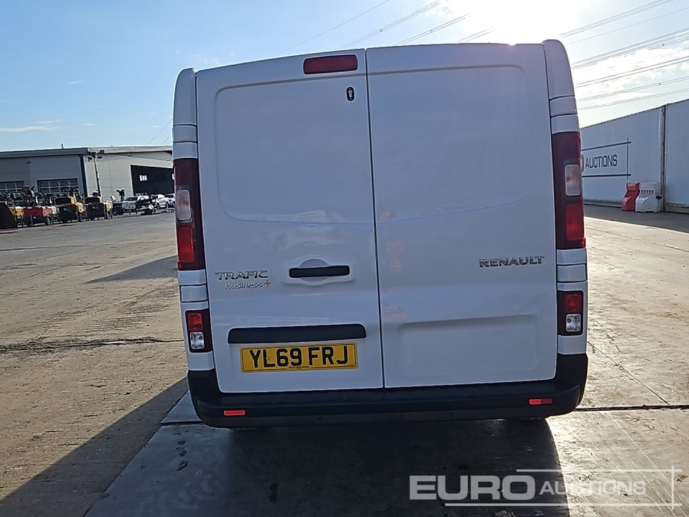 2019 Renault Traffic Business + - 紧凑型面包车:图4 2019 Renault Traffic Business + - 紧凑型面包车:图4