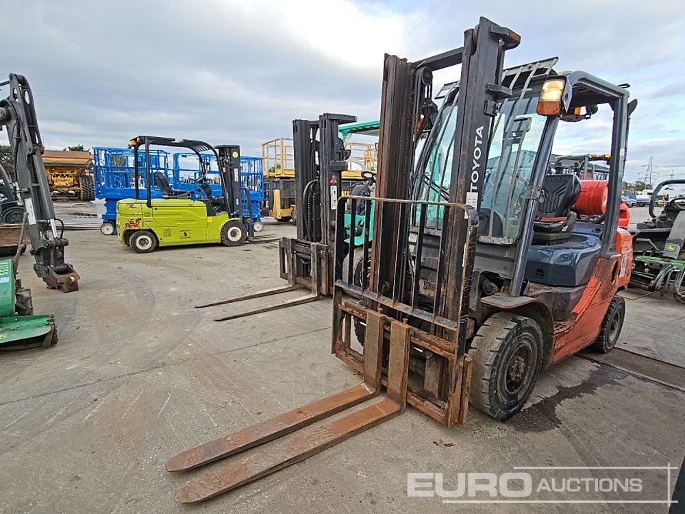2019 Toyota 06-8FG25F - 叉车:图1 2019 Toyota 06-8FG25F - 叉车:图1