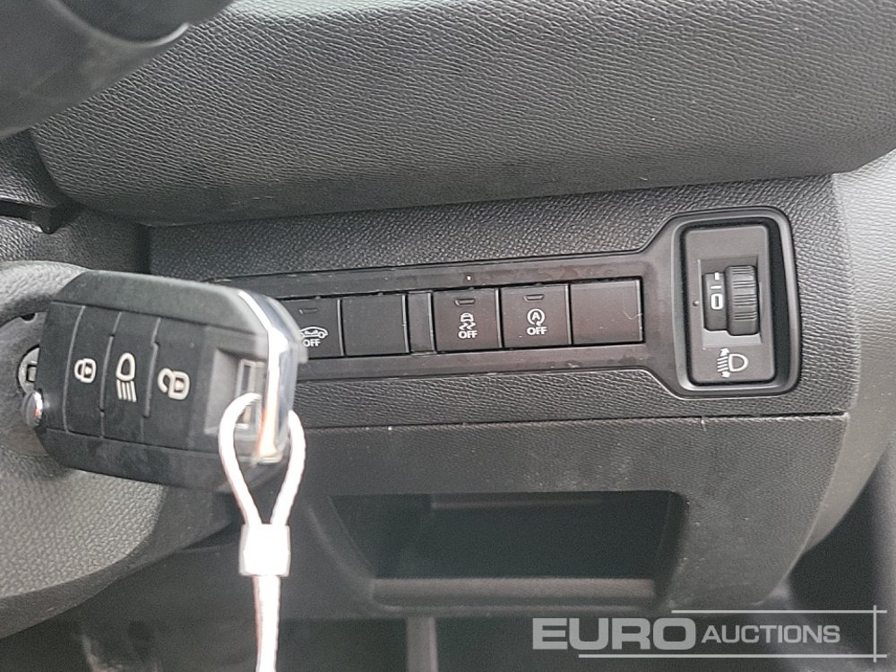 汽车 2020 Peugeot 308：图37