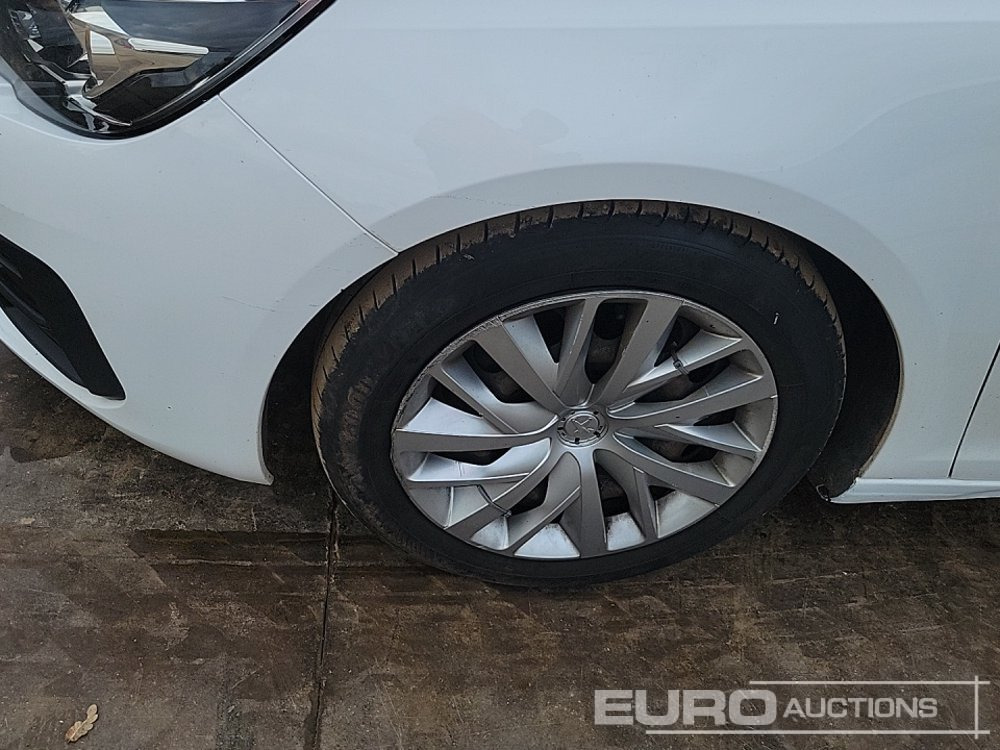 汽车 2020 Peugeot 308：图9