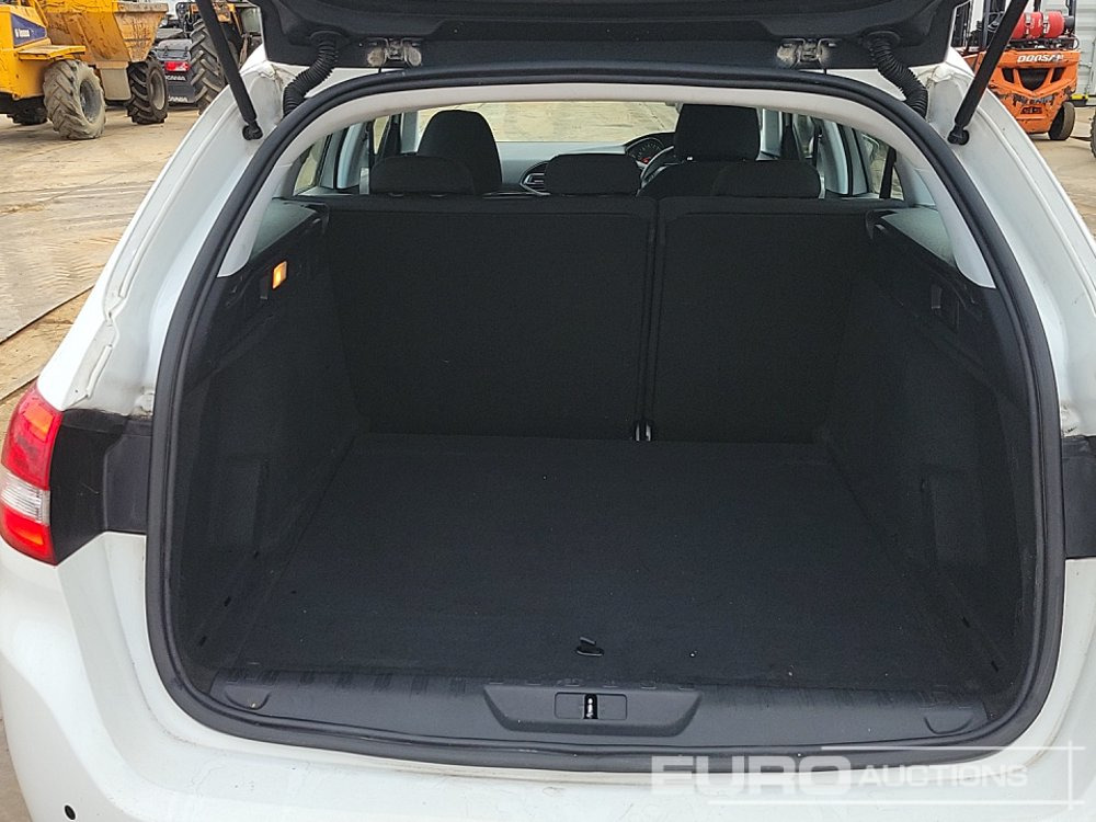 汽车 2020 Peugeot 308：图14