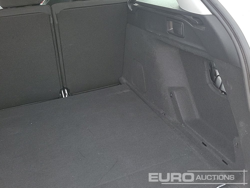 汽车 2020 Peugeot 308：图15