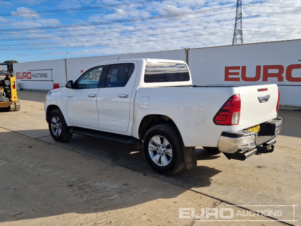 2020 Toyota Hilux Icon - 皮卡车:图3 2020 Toyota Hilux Icon - 皮卡车:图3