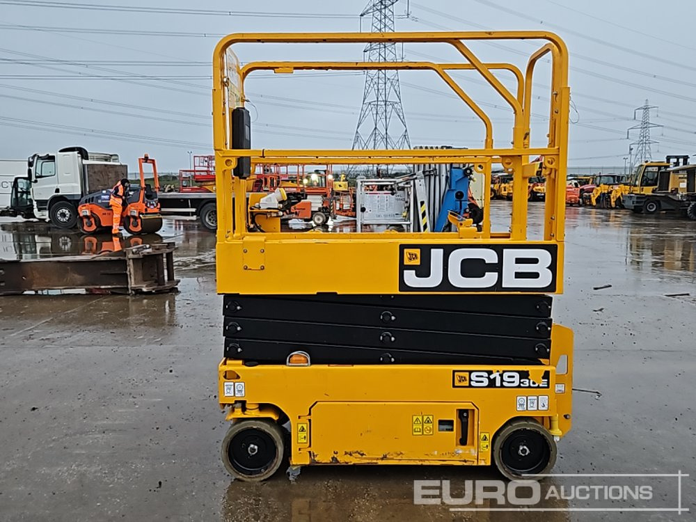 2021 JCB S1930E - 剪式升降机:图2 2021 JCB S1930E - 剪式升降机:图2