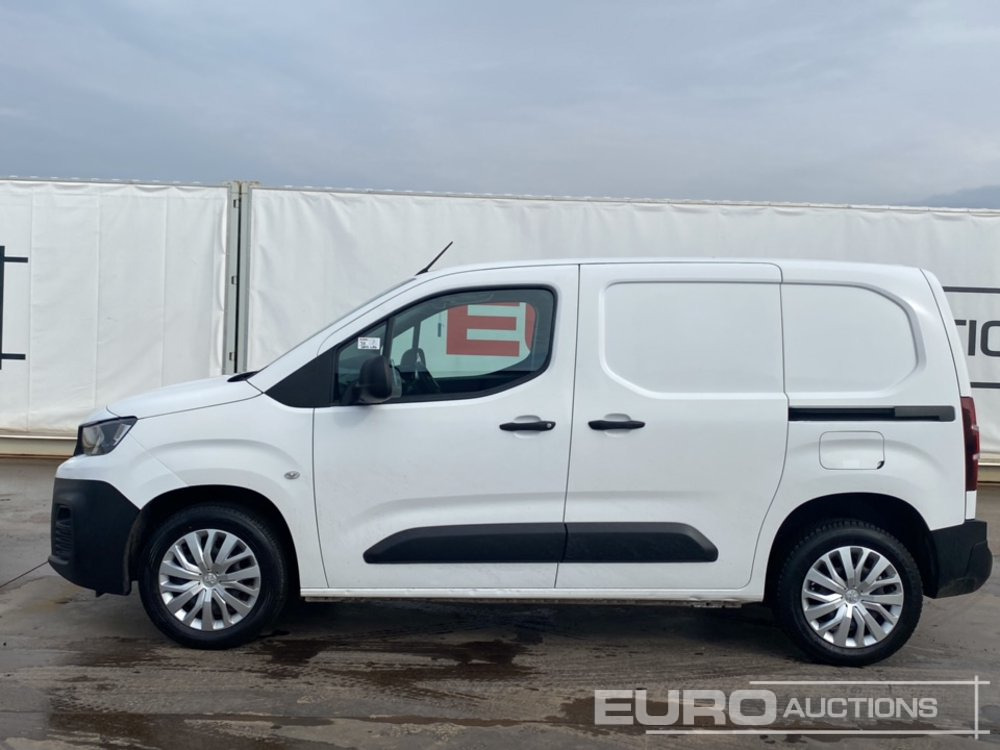 2021 Peugeot Partner - 小型货车:图2 2021 Peugeot Partner - 小型货车:图2