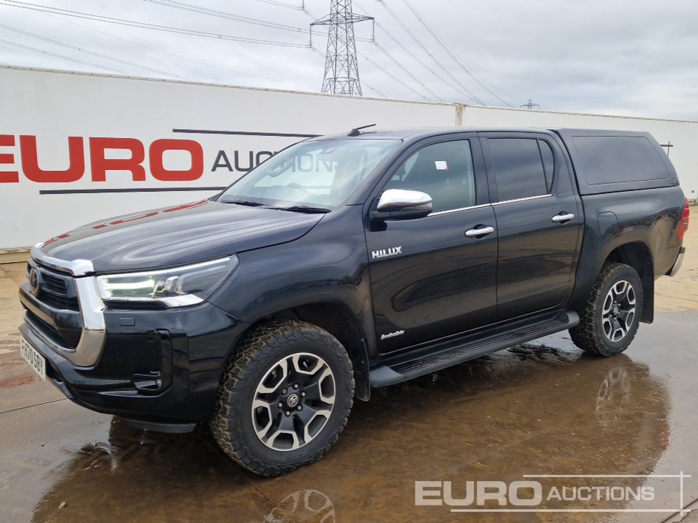 2021 Toyota Hilux Invincible - 皮卡车:图1 2021 Toyota Hilux Invincible - 皮卡车:图1