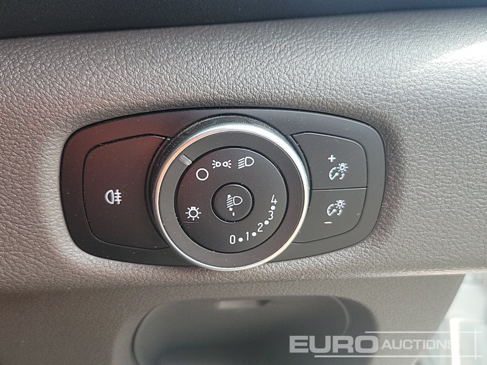 小型货车 2022 Ford Transit：图49