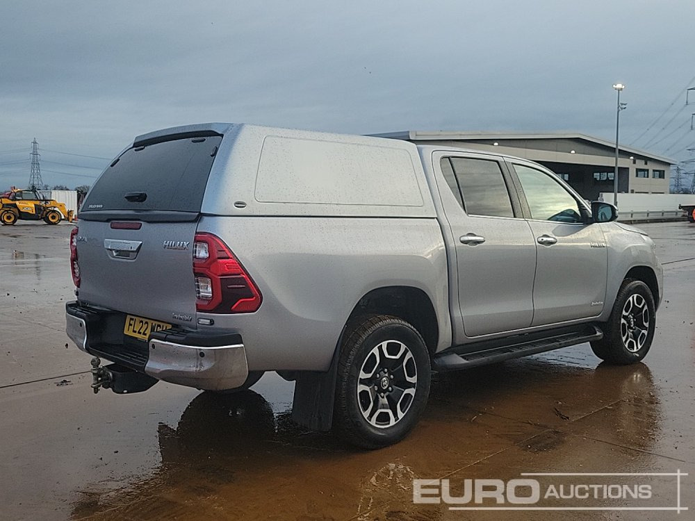 2022 Toyota Hilux Invincible - 皮卡车:图5 2022 Toyota Hilux Invincible - 皮卡车:图5