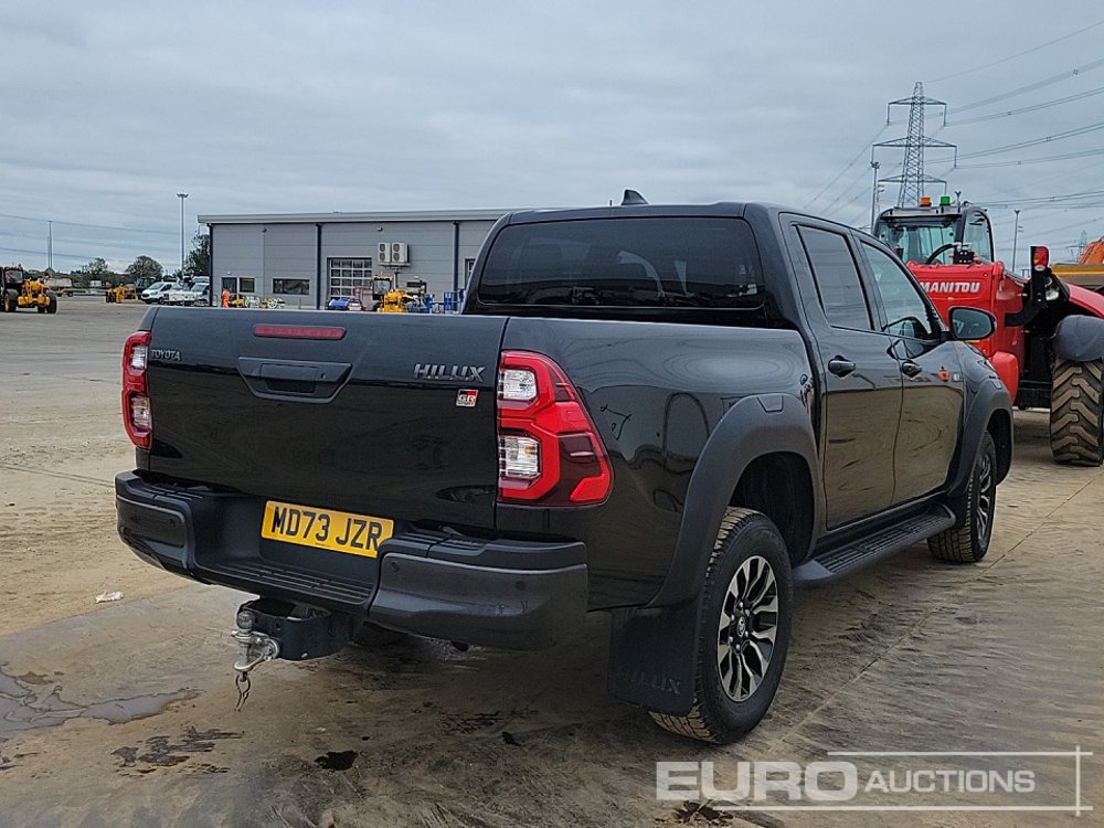 2023 Toyota Hilux GR Sport - 皮卡车:图5 2023 Toyota Hilux GR Sport - 皮卡车:图5