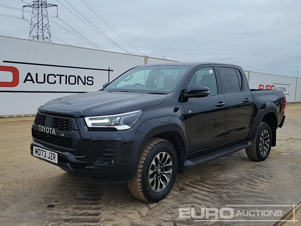 2023 Toyota Hilux GR Sport - 皮卡车:图1 2023 Toyota Hilux GR Sport - 皮卡车:图1