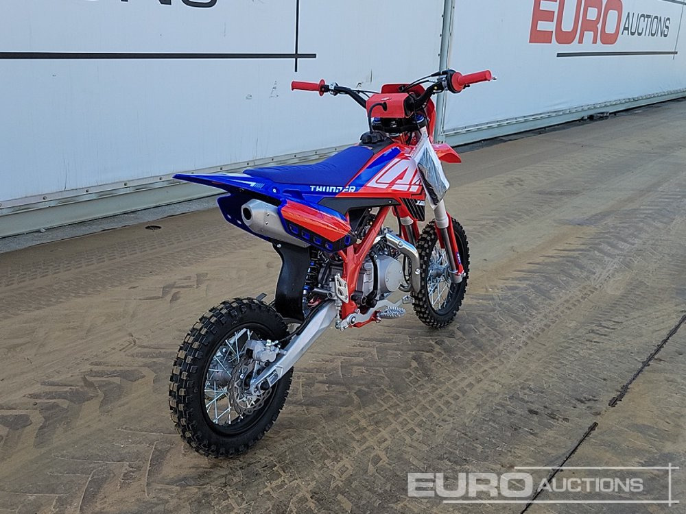 2025 Apollo Thunder 125cc Motorcross Bike, 14" Front, 12" Rear Tyres, Electric Start, Air Cooled, Hydraulic Suspension, Disc Brakes, Lighting Kit (UNASSEMBLED) - 摩托车:图5 2025 Apollo Thunder 125cc Motorcross Bike, 14" Front, 12" Rear Tyres, Electric Start, Air Cooled, Hydraulic Suspension, Disc Brakes, Lighting Kit (UNASSEMBLED) - 摩托车:图5